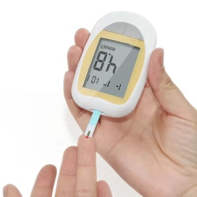 İyi fiyat 50 Diyabetik IVD Test Şeridi ile Tıbbi Ölçüm Kan Şekeri Glukometresi çevrimiçi