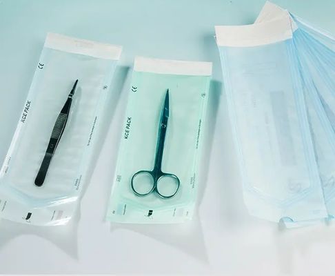 İyi fiyat 5.7 Cm X 13 Cm Tıbbi Steril Çanta Diş Paketleme Peel Paketi Diş Tıbbi Araçları Sterilize Etmek İçin Kullanılan Kendini Döşeme çevrimiçi